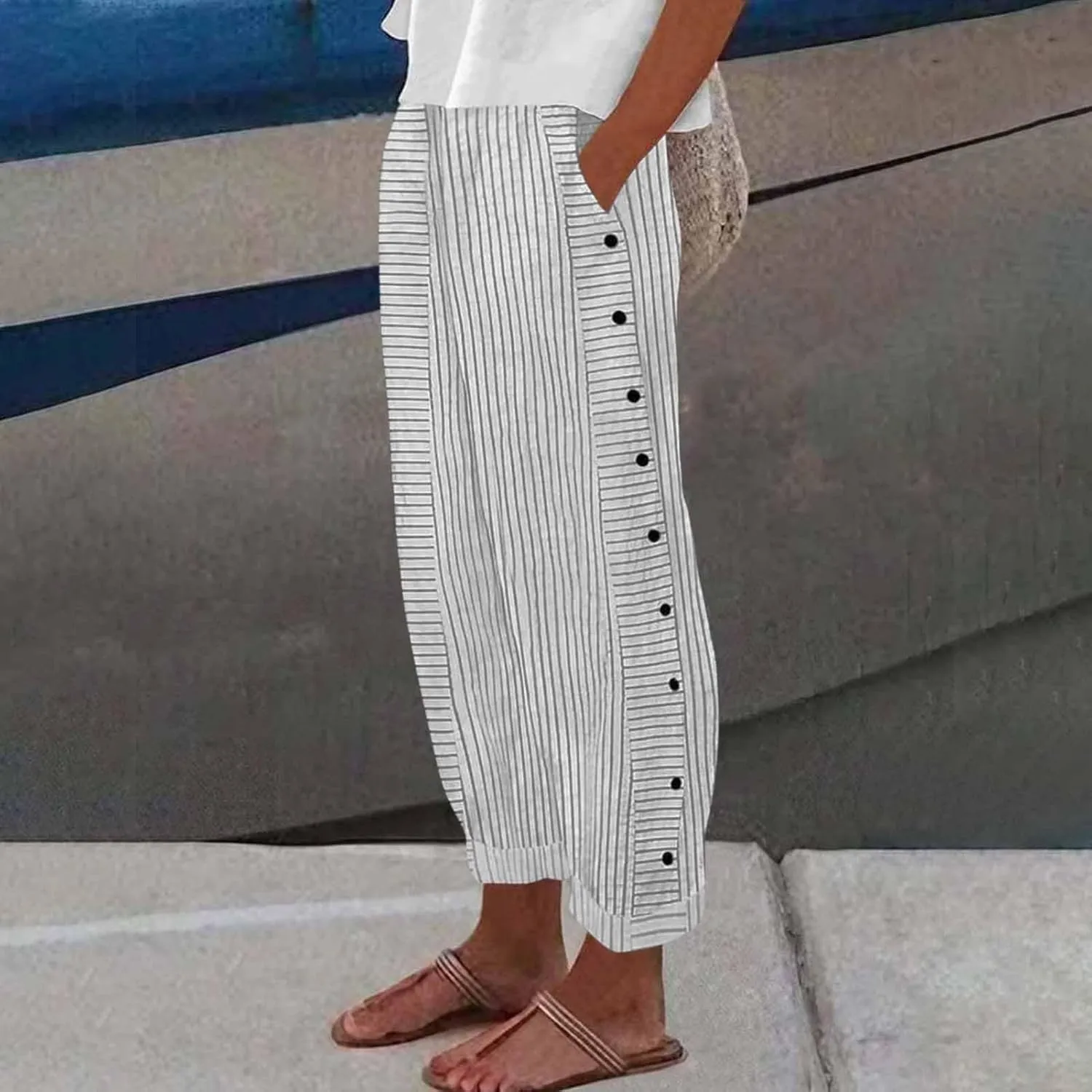 Cropped Linen Pants for Women Casual Straight Leg Elastic Waist Pants Stripe Print Beach Summer Pants with Pockets