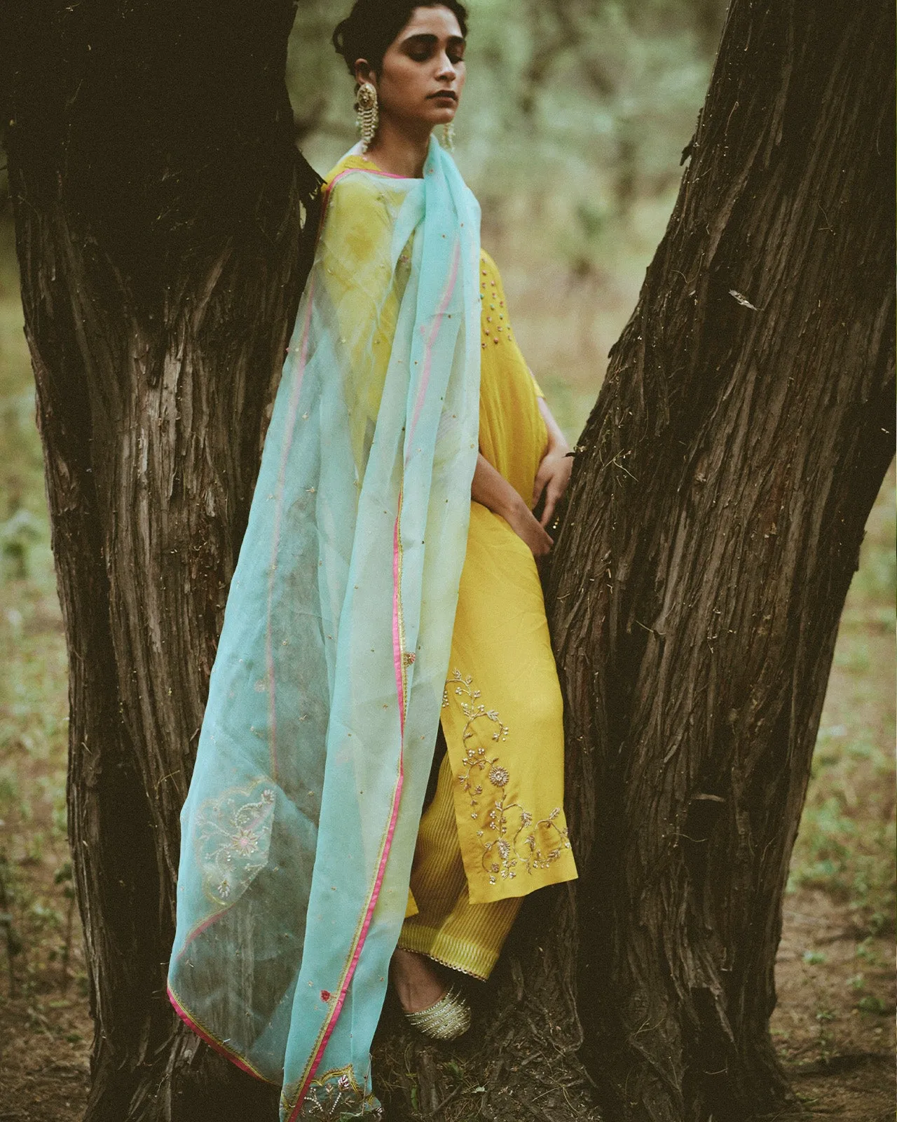 Heeriye Pintuck Kurta Set
