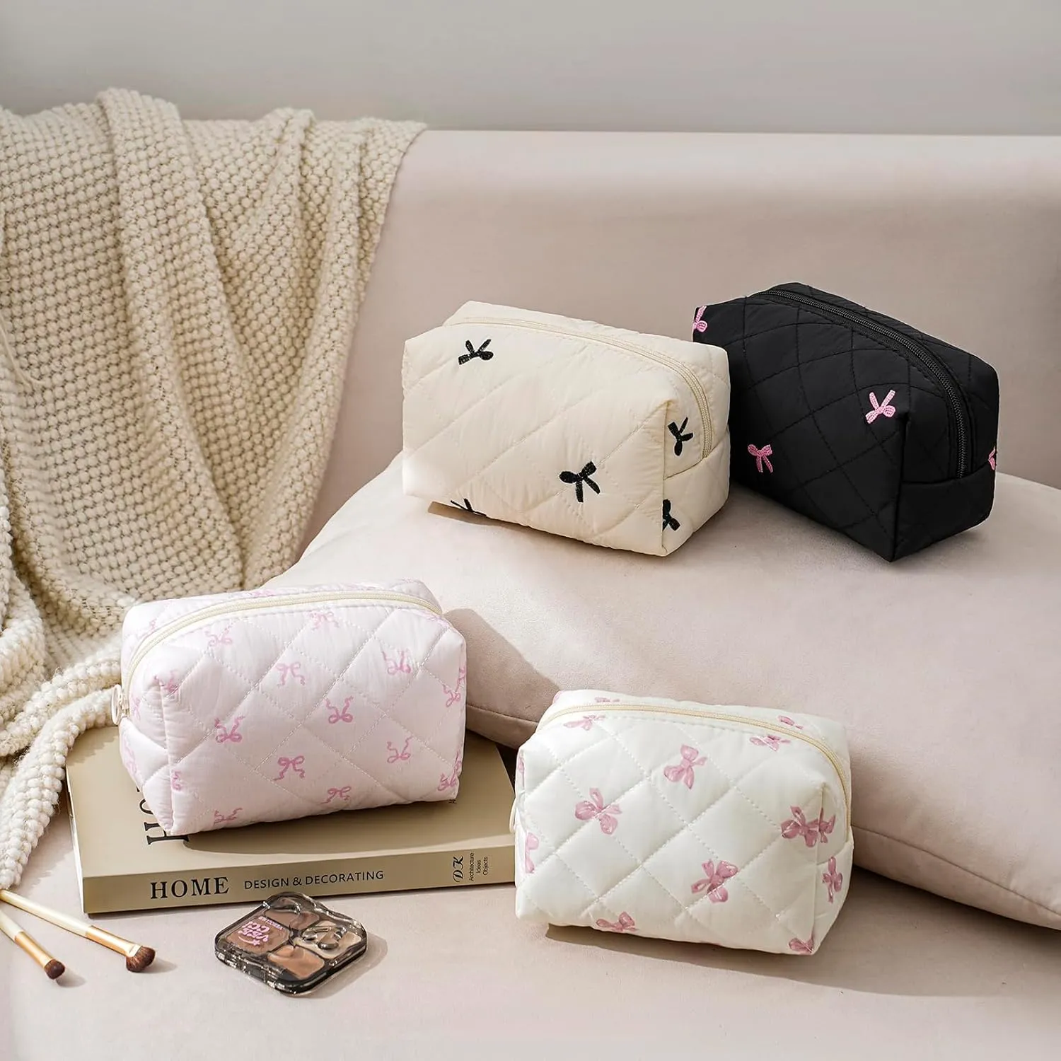 Small Quilted Cotton Makeup Bag, Aesthetic Cosmetic Bag, Cute Floral Makeup Pouch, Kawaii Trendy Preppy Travel Toiletry Bag for Women and Girls (04 Black Bow)