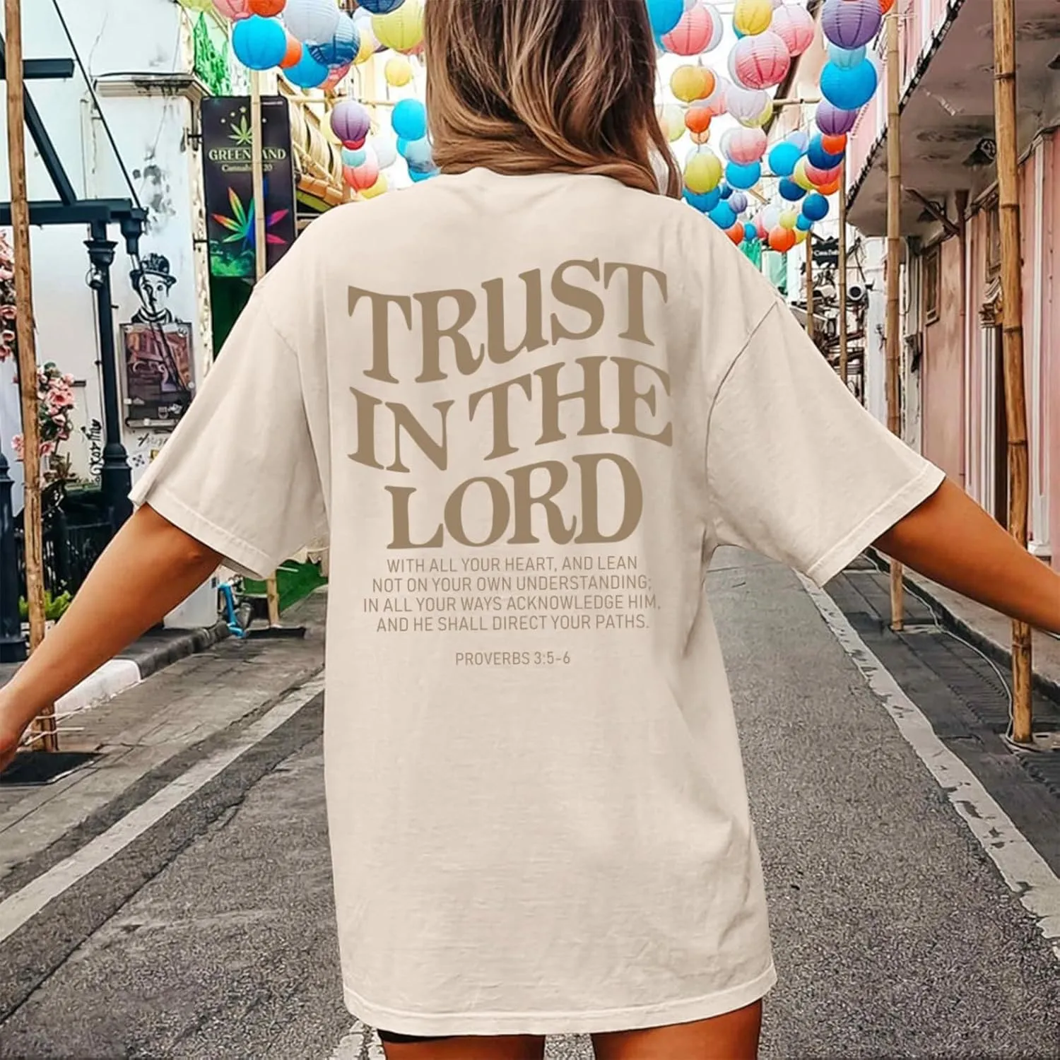 Tuislay Christian Shirts for Women Trust in The Lord Oversized Tshirts Jesus Graphic Tees Faith Religious Bible Verse Tops